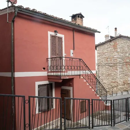 Apartment La Casina Di Pia Montieri